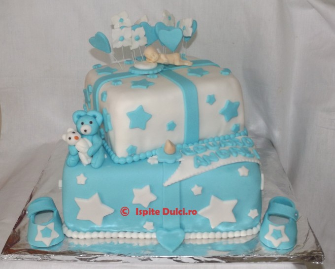 Tort de botez cu ursuleti 4