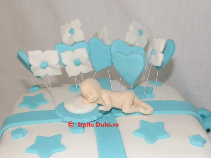 Tort de botez cu ursuleti 5